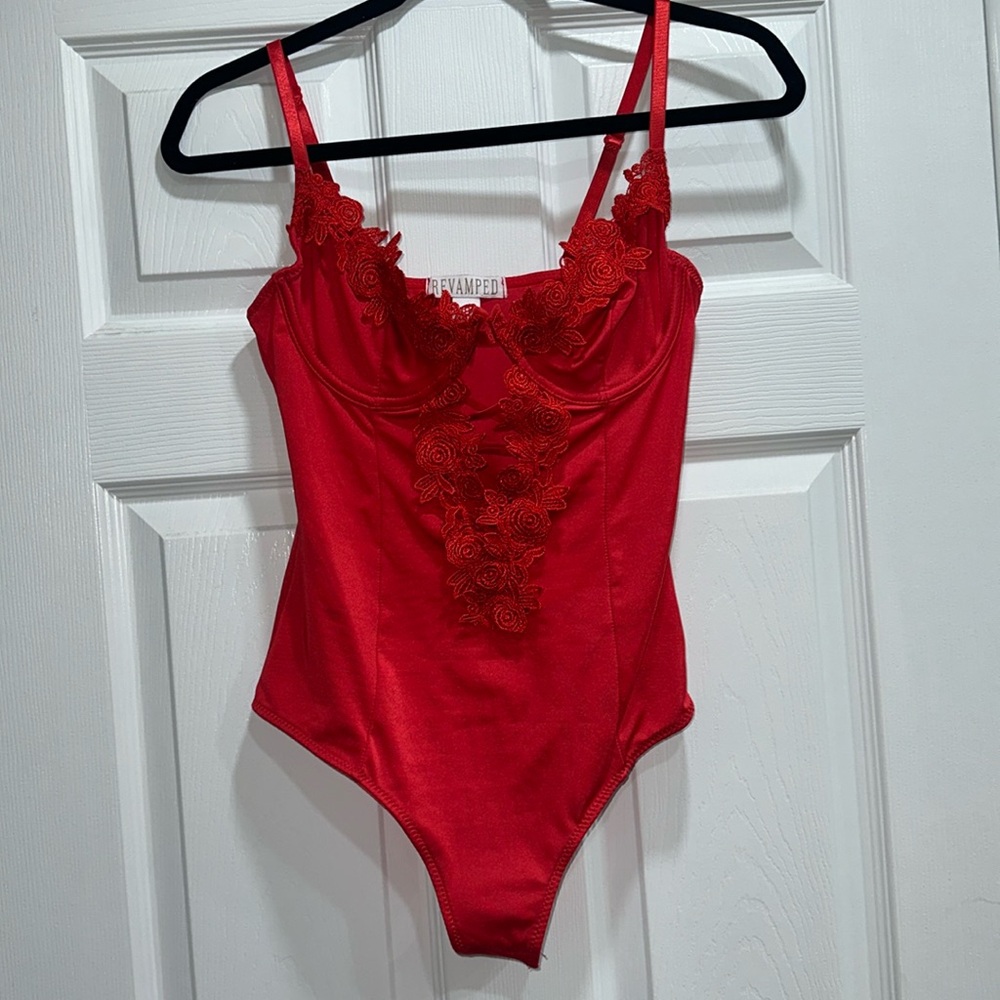 Women’s Bodysuit Size M
